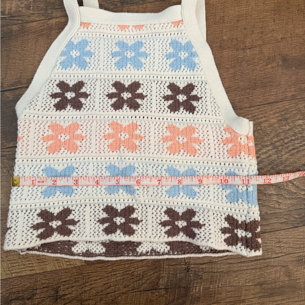 Hippie Rose Crocheted Tank - Picture 4 of 5